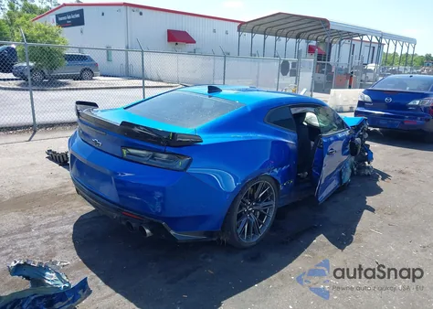 2017 Chevrolet Camaro Zl1 из США, поврежденный, VIN 1G1FK1R6XH0200745